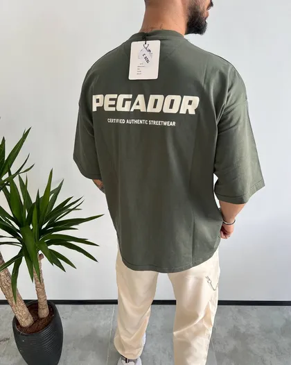 تیشرت استین کوتاه PEGADOR رنگ سبز چریکی