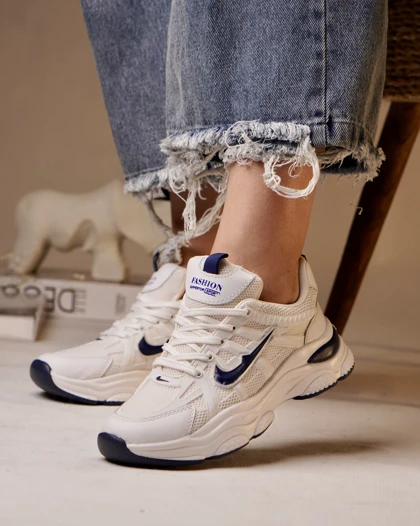 کتانی نایک سارینا