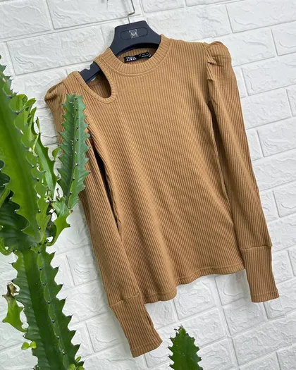 بلوز سرشونه چین اشکی