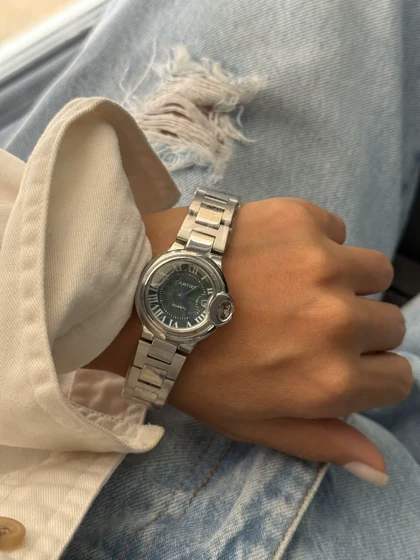 ساعت مچی زنانه طرح کارتیر بالن بلو تقویم دار