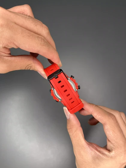 ساعت مچی کاسیو ادیفایس بند رابر قرمز Casio Edifice