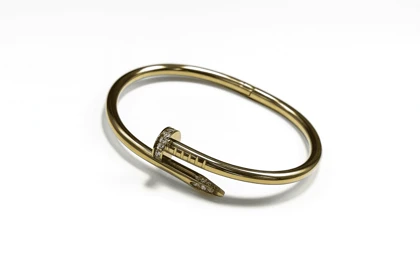 دستبند کارتیه میخ نگین‌دار