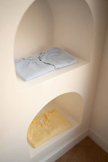 بلوز لینن آستین چین‌دار دکمه سفید H&M271