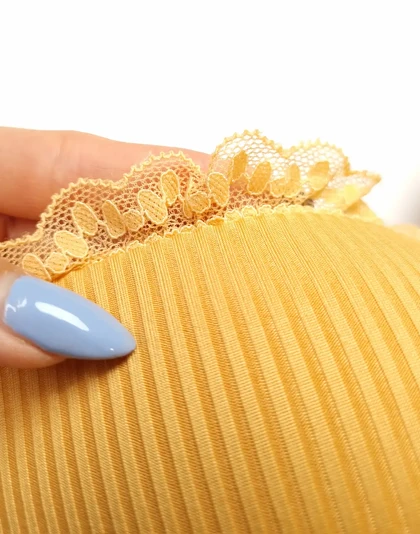 سوتین اسفنجی زنانه فنر دار کبریتی سپینود