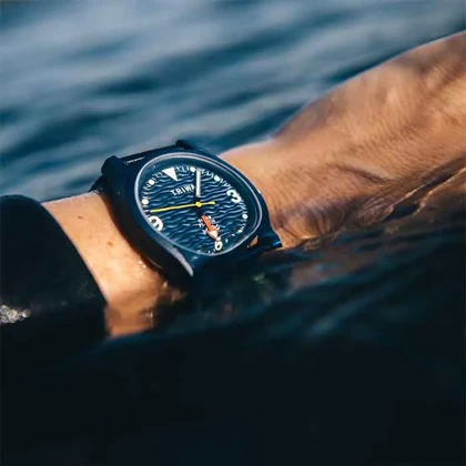 ساعت مچی عقربه ای تریوا مدل Ocean Plastic – Deep blue