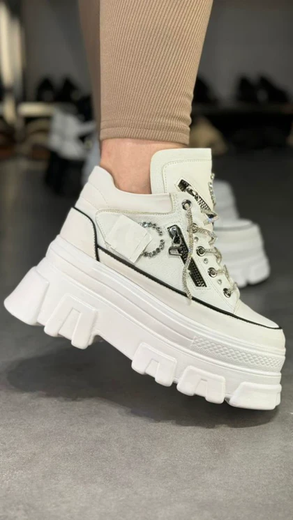 KL122 - کتانی لژدار شنل KL122