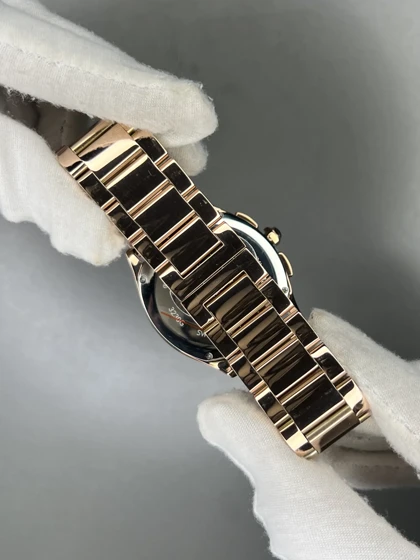 ساعت مچی کارتیه کورنوگراف بند رزگلد صفحه سبز Cartier