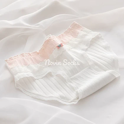 شورت طرح Sweet strawberry (سایز 38 الی 42)