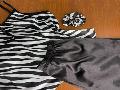 ست تاپ و شلوارک طرح زبرا 043