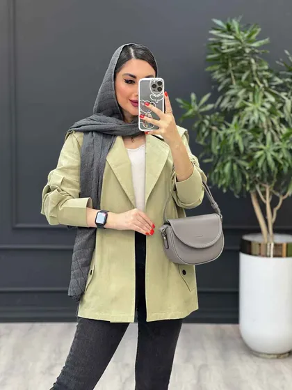 مانتو سرشانه ژیله دار پشت پاگن