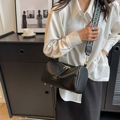 کیف دوشی زنانه وارداتی برند Fashion&mc کد HDB-9553