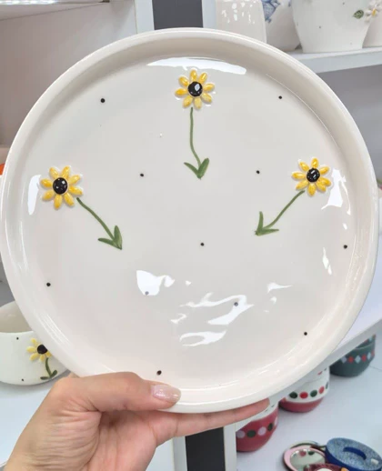 چای خوری دو نفره سرامیک گرد برجسته گل آفتابگردان