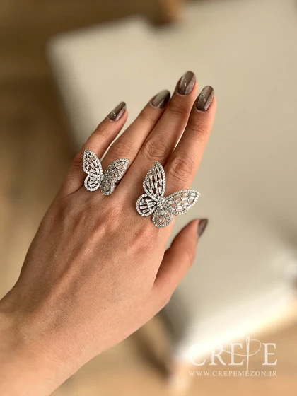 انگشتر پروانه نگین‌دار متوسط