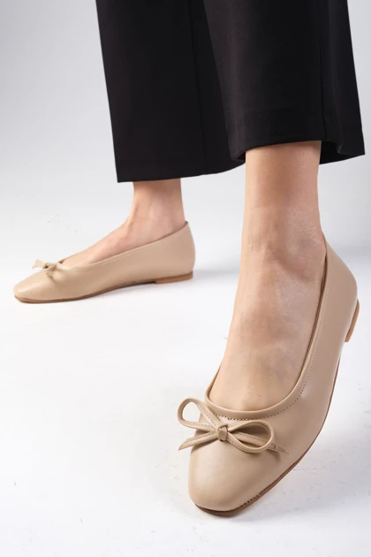 کالج زنانه mio-gusto