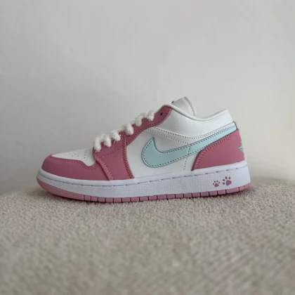 جردن وان صورتی پنجه گربه ای