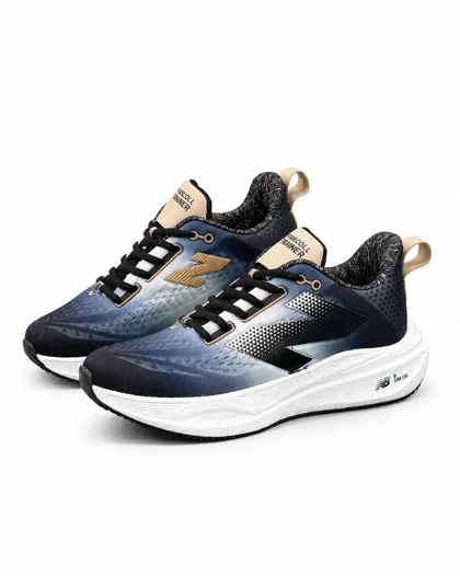 کفش کتانی رانینگ مردانه نیوبالانس زیره بست سرمه ای سفید New BALANCE