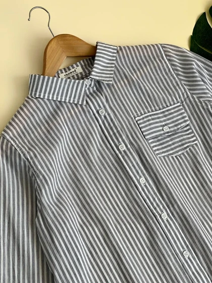 شومیز مانتویی راه راه نخی کد 2101