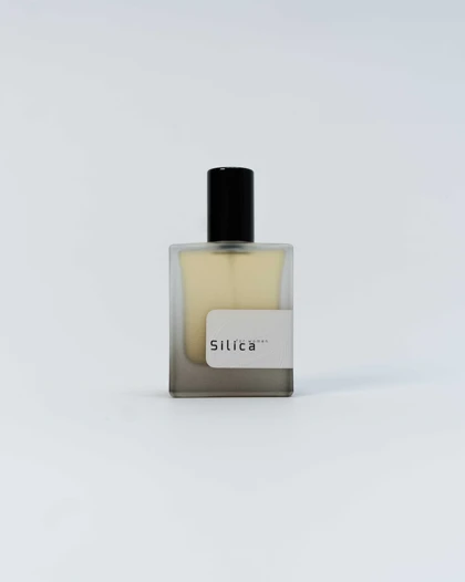 عطر زنانه مدل SILICA برند کلار کالکشن kelar collection