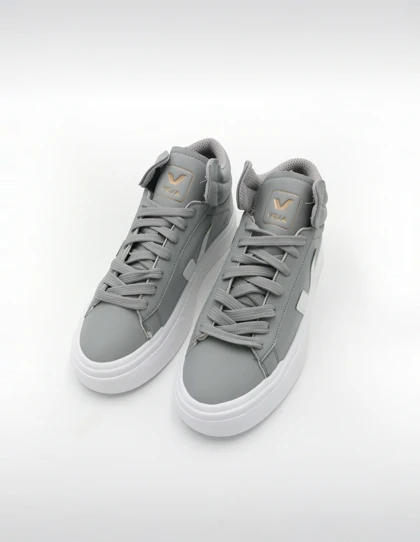 کتانی روزانه Unisex VEJA Veja One Mid U