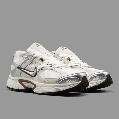 نایکی V5 رانر کرم قهوه ای Nike V5 RNR Cream Brown