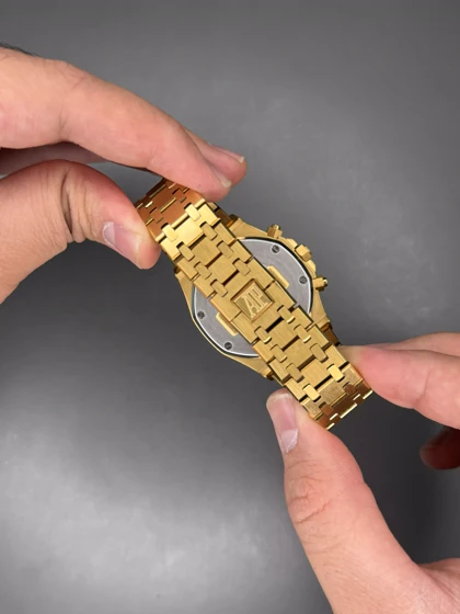 ساعت مچی اودمار پیگه کورنوگراف بند و صفحه طلایی Audemars Piguet