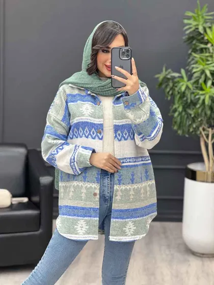 شکت طرحدار دکمه چوبی