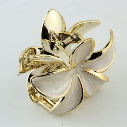 کلیپس دخترانه فانتزی پلومریا