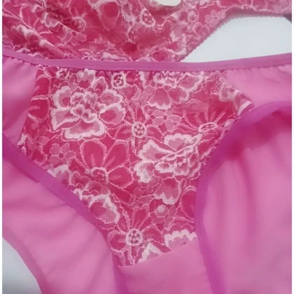 ست شورت و سوتین زنانه فیتن فرخ زادی مدل فنردار گیپور کد 4952-3