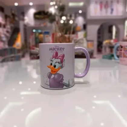 لیوان دیزنی بزرگ