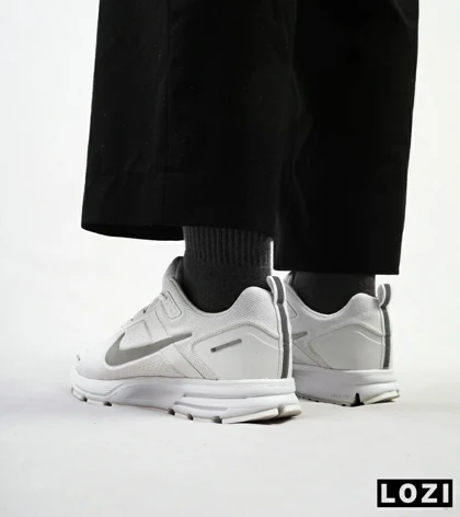 کفش کتانی مردانه سفید 24 NIKE zoom structure