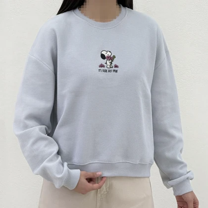 بلوز زنانه بیسکویتی طرح Snoopy | آی بولک