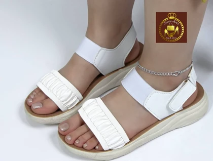 صندل زنانه اسپرت چسبی سلن