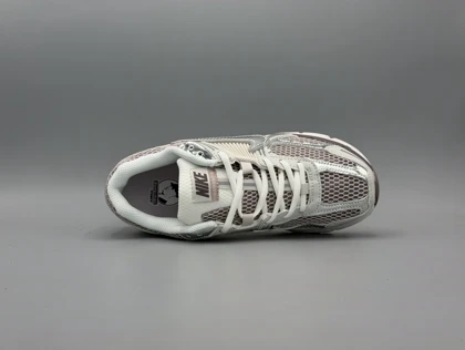 کتانی نایکی وومرو5 یاسی کروم/Nike vomero5
