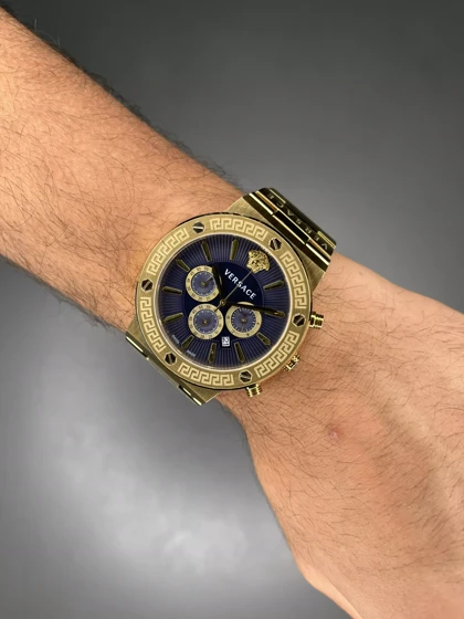 ساعت مچی ورساچه کورنوگراف بند طلایی صفحه آبی رویال Versace