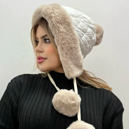 کلاه کاپشنی منگوله‌دار