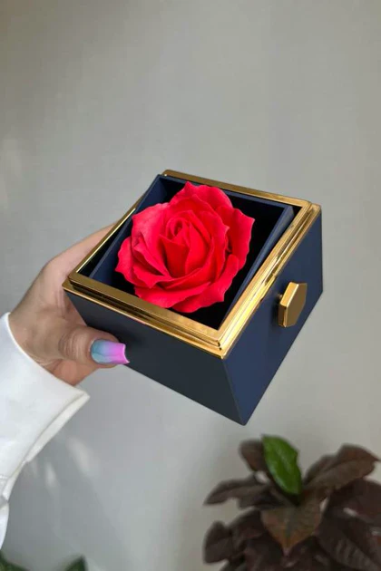 باکس گل جاودان سرمه ای