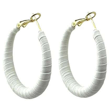 گوشواره زنانه مدل آلبا طرح حلقه‌ای بزرگ با بافت مارپیچی سفید
