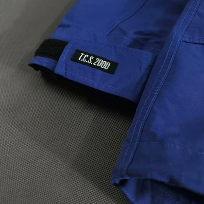 SIZE M-L کاپشن اسکی گورتکس حرفه ای استوک اورجینال برند معتبر EVEREST سوئد