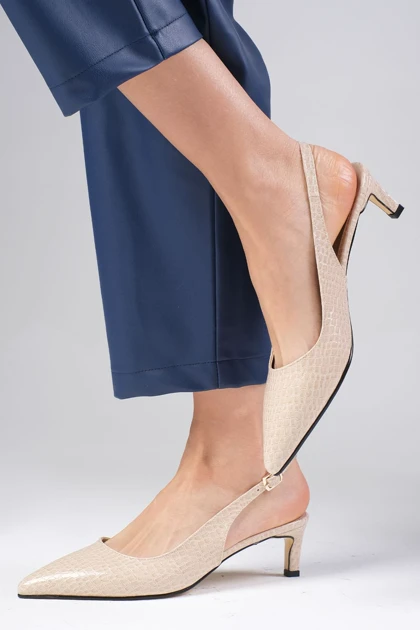 کفش پاشنه‌بلند کلاسیک زنانه میوگوستو mio-gusto