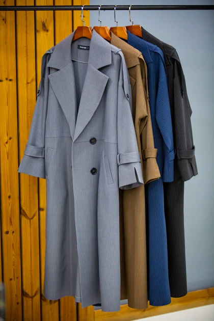 مانتو دیپلمات نیلا