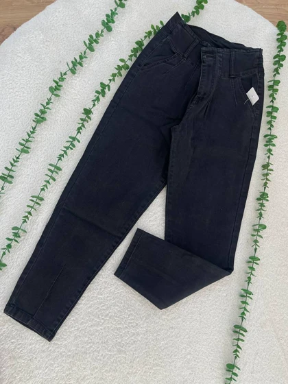 شلوار جین مام مشکی