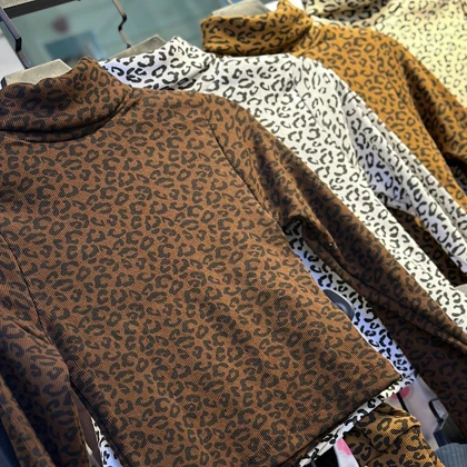 کراپ یقه اسکی پلنگی فینگردار