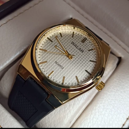 ساعت مچی مردانه والار طرح تیسوت صفحه سفید قاب طلایی