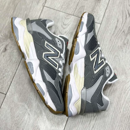 کتانی اسپرت مردانه مدل نیوبالانس NEW BALANCE 9060رنگ طوسی