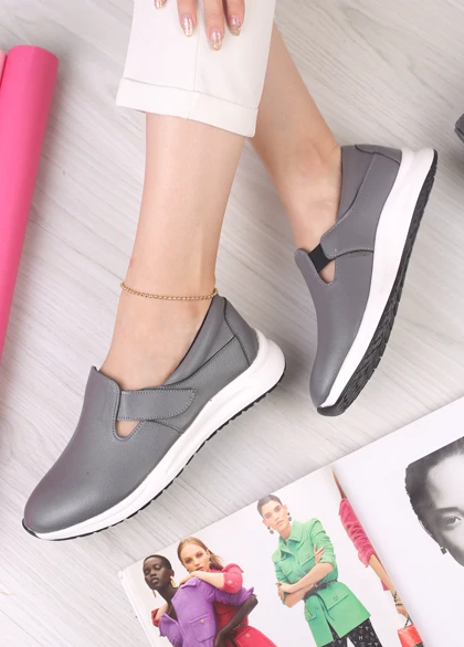 کفش پرسنلی زنانه آیدا چسبی