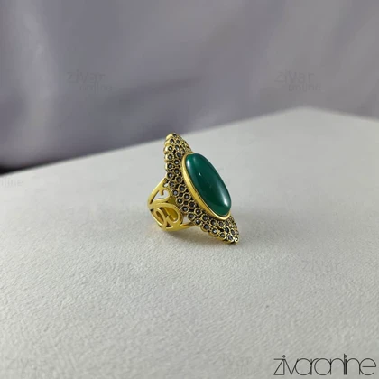 انگشتر زنانه طلاروس طرح عقیق نگین سبز 30295