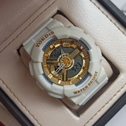 ساعت مچی اسپرت طرح جیشاک 110 رنگ سفید صفحه طلایی