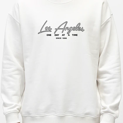 دورس سه نخ طرح دار رنگ سفید باکسی و آزاد استایل کژوال و روزمره مناسب فصل 2025