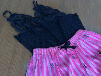 ست نیم‌تنه گیپور و شلوارک طرح ویکتوریا سکرت 102