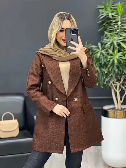 مانتو حصیری دکمه طلایی